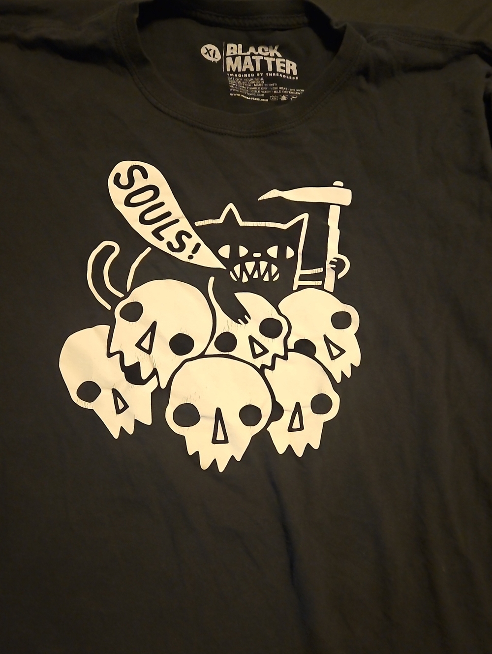 Black Matter Cat Skulls Souls Tshirt XL